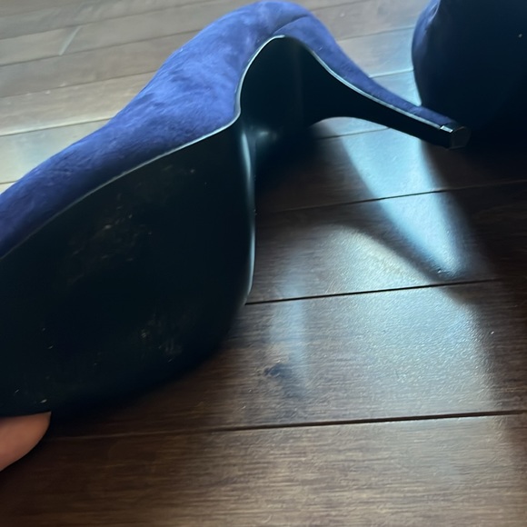 Nine West blue suede pumps new without tags. Genuine leather upper size 8.5 - Picture 4 of 5